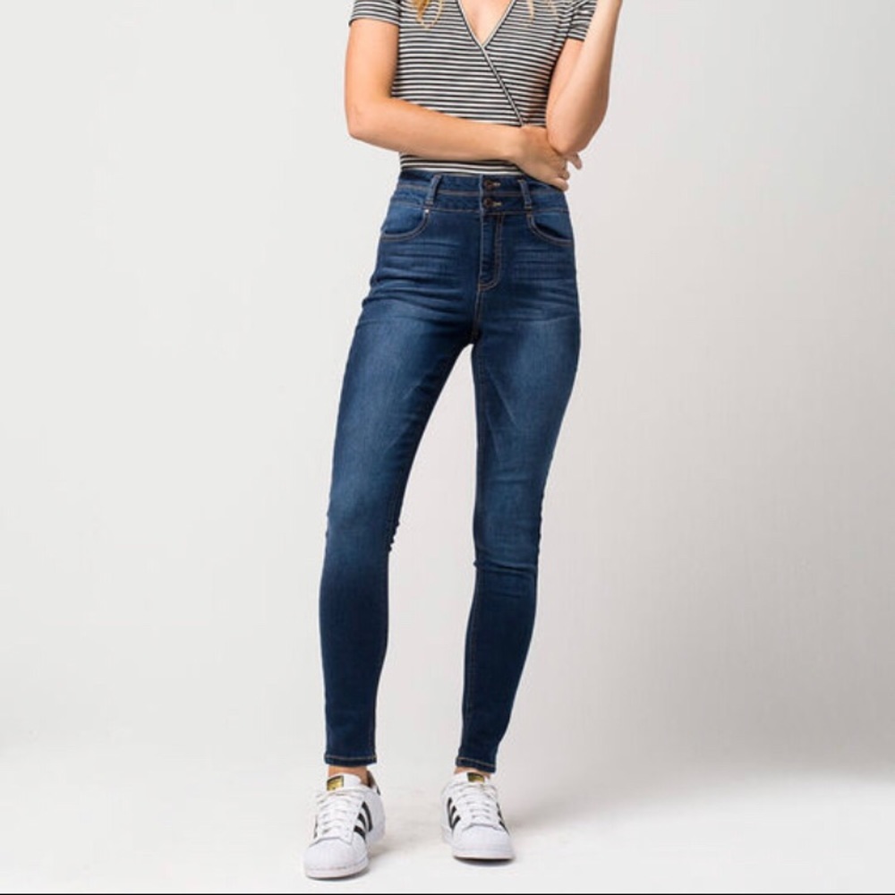 TinselTown MID RISE Skinny Jeans, Size 3